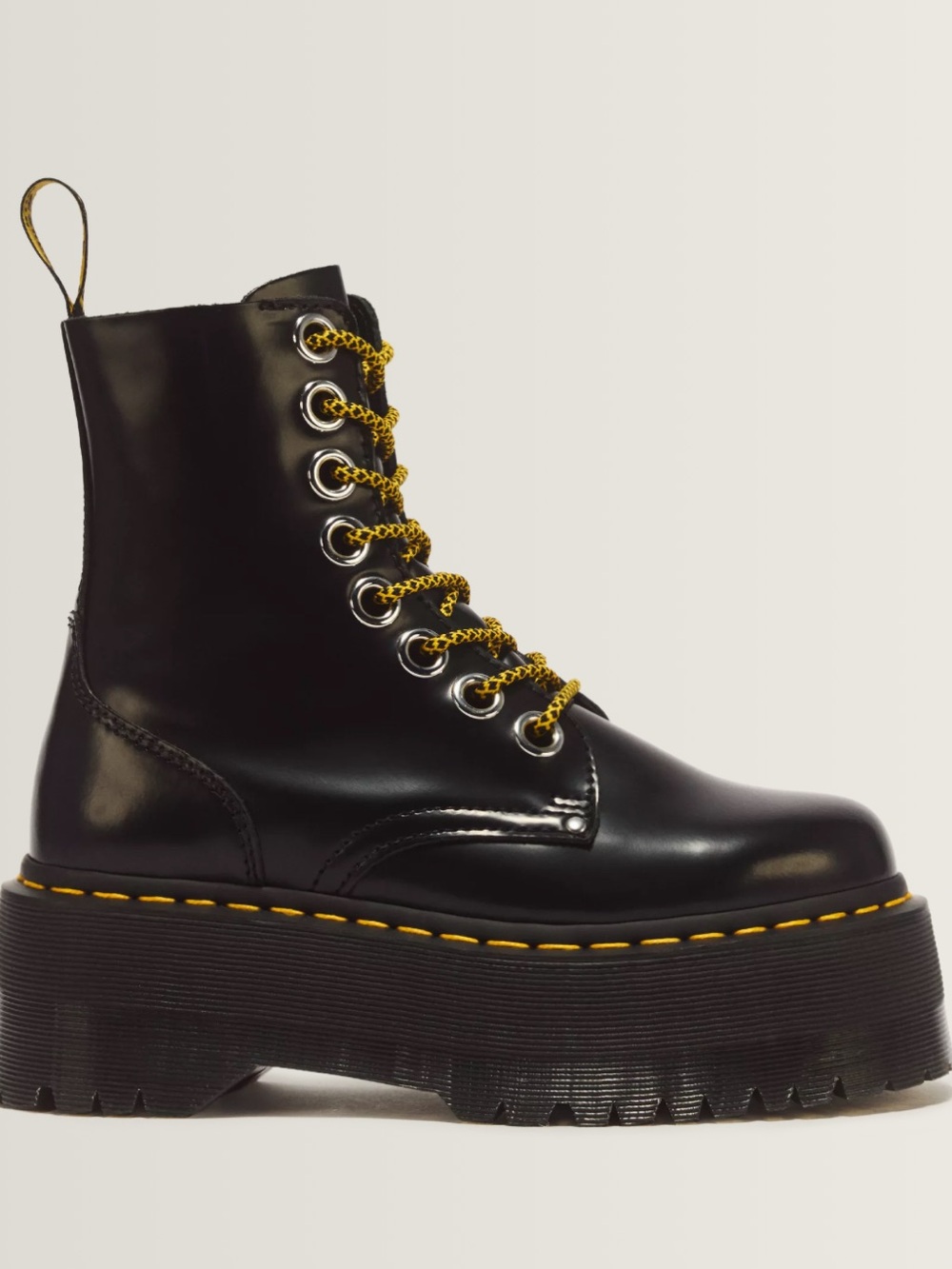 Dr. Martens Jadon Max Black Platform Boots. NWT. SIZE 7